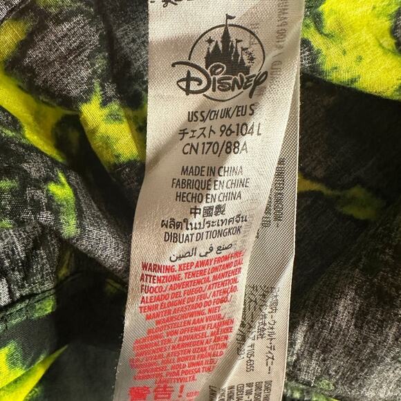 Disney Nightmare Before Christmas Our Universe Button-up short sleeve shirt S - Picture 9 of 12